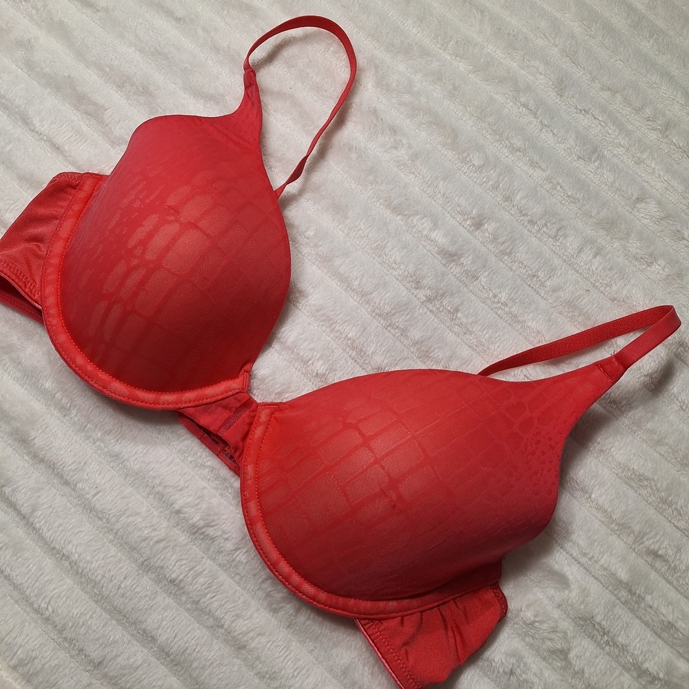 Vassarette Underwire Tshirt Bra Womens 38C Coral Orange Embossed